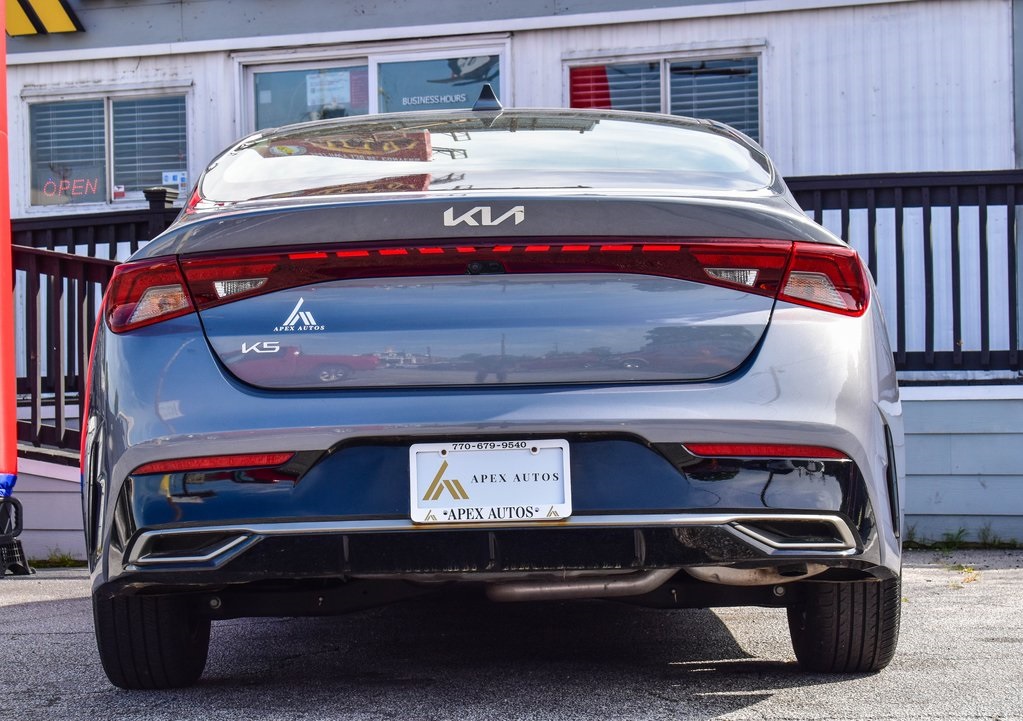 Vehicle image 5 of 33