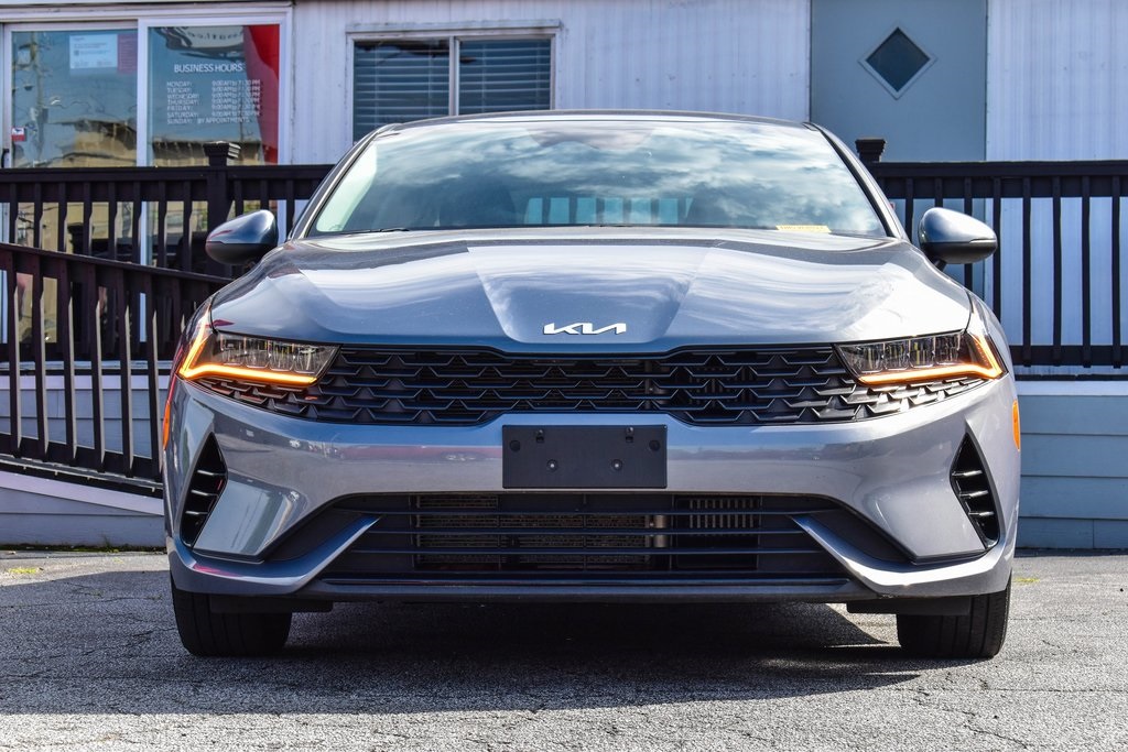 Vehicle image 2 of 33
