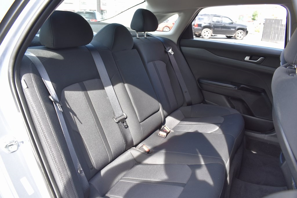 Vehicle image 26 of 33