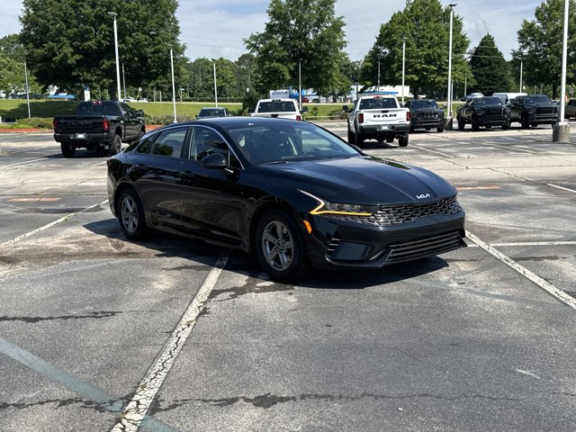 Vehicle image 3 of 32