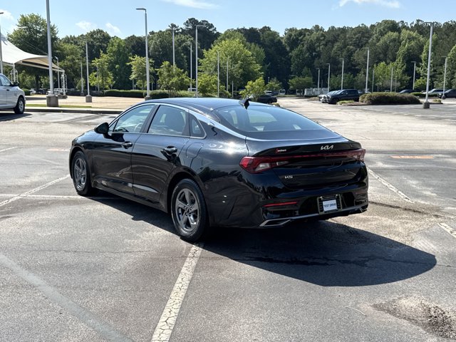 Vehicle image 7 of 32