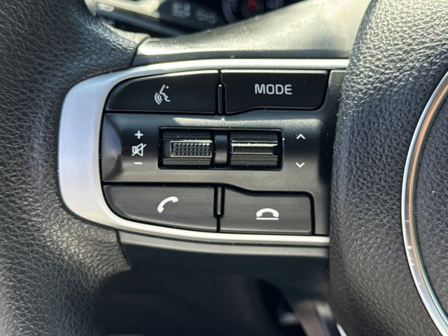Vehicle image 25 of 32