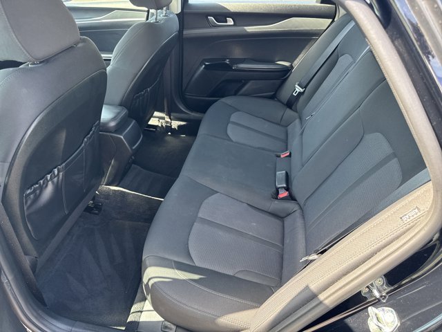 Vehicle image 20 of 32