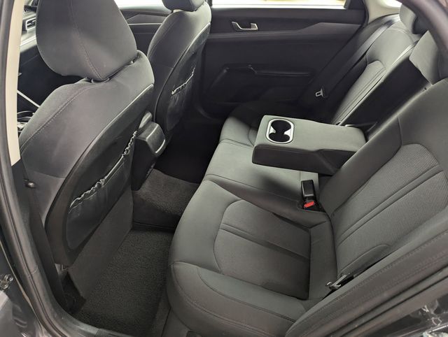 Vehicle image 12 of 26