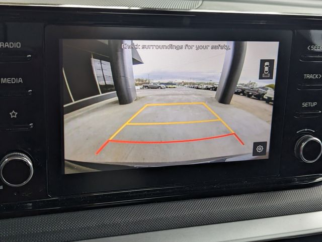 Vehicle image 19 of 26