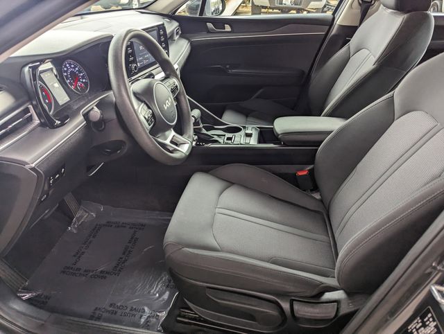 Vehicle image 18 of 26