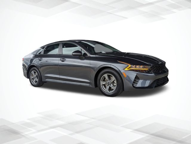 Vehicle image 4 of 26
