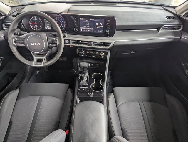 Vehicle image 13 of 26