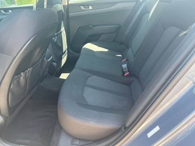 Vehicle image 16 of 31