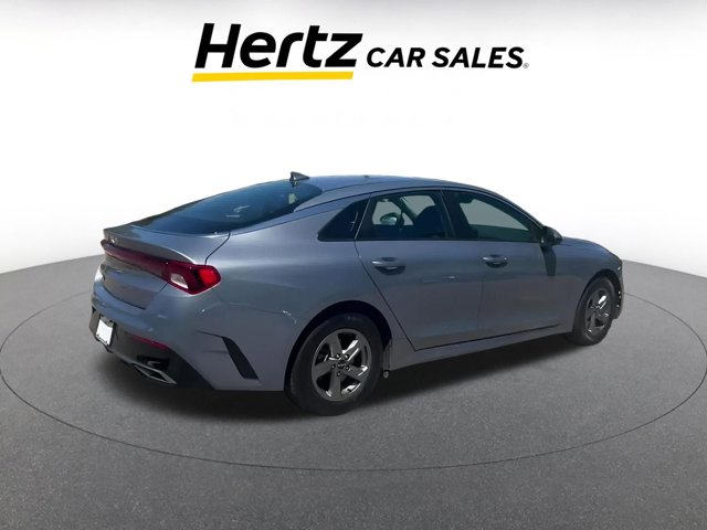 Vehicle image 13 of 31