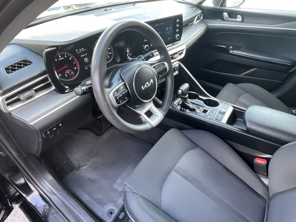 Vehicle image 8 of 35