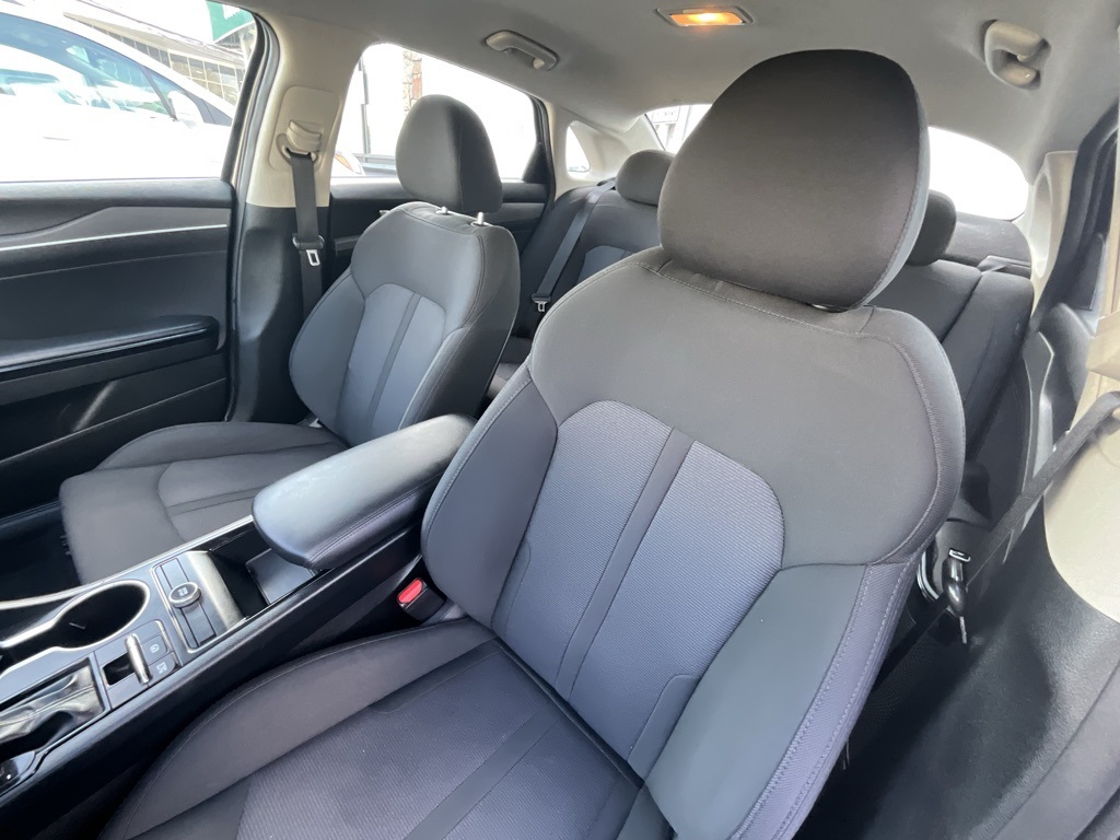 Vehicle image 10 of 35