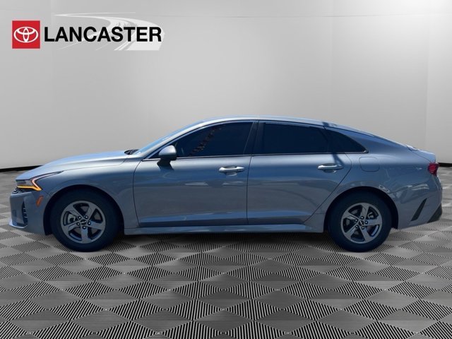 Vehicle image 8 of 31