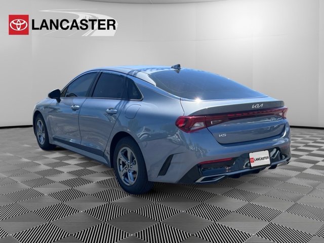 Vehicle image 7 of 31