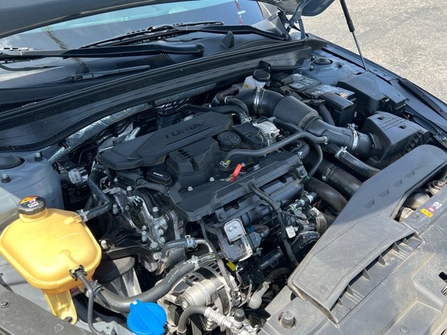 Vehicle image 9 of 31