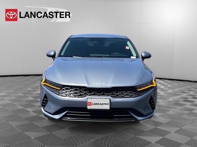 Vehicle image 2 of 31