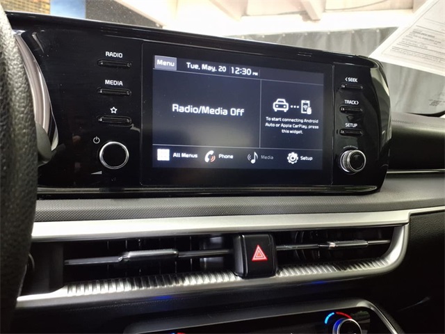 Vehicle image 14 of 21