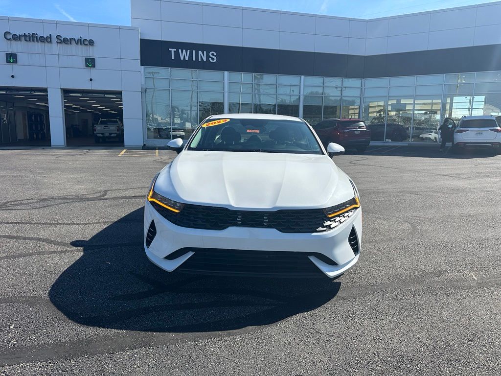 2023 Kia K5 LXS Image 2 of 27