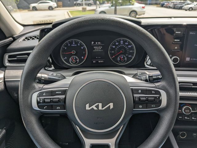 Vehicle image 17 of 24