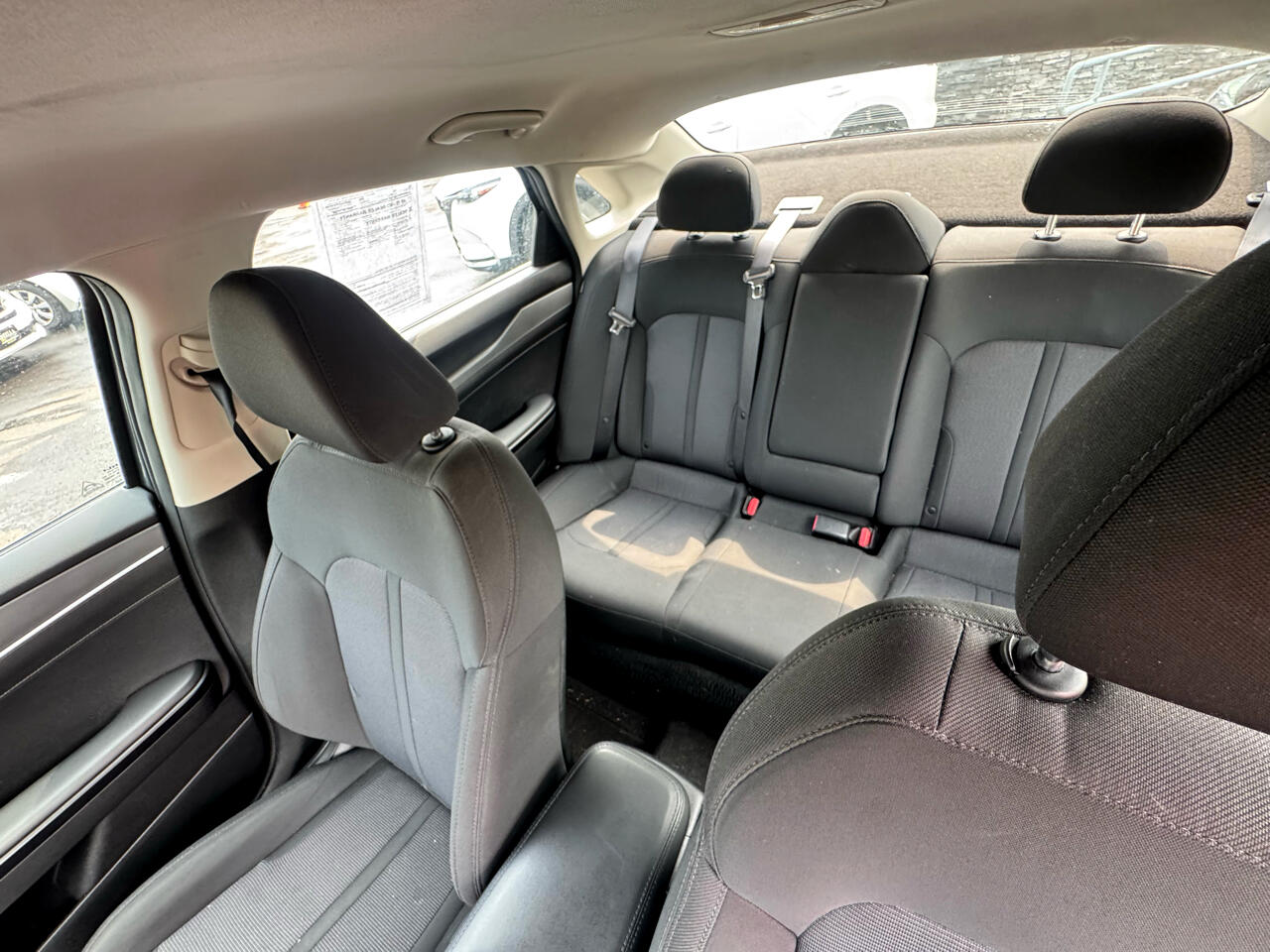 Vehicle image 18 of 30