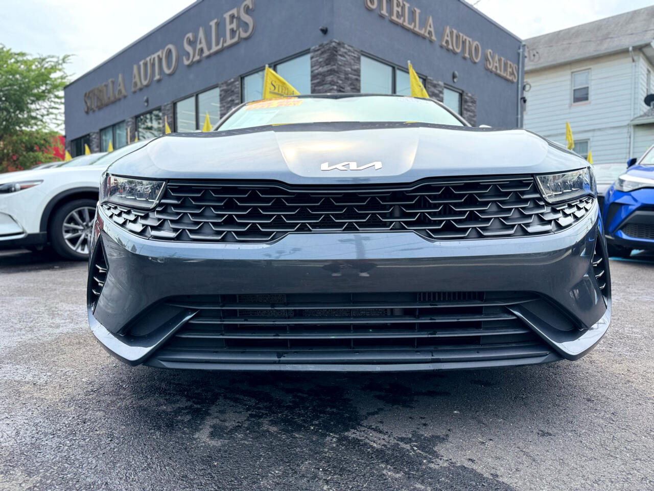 Vehicle image 6 of 30