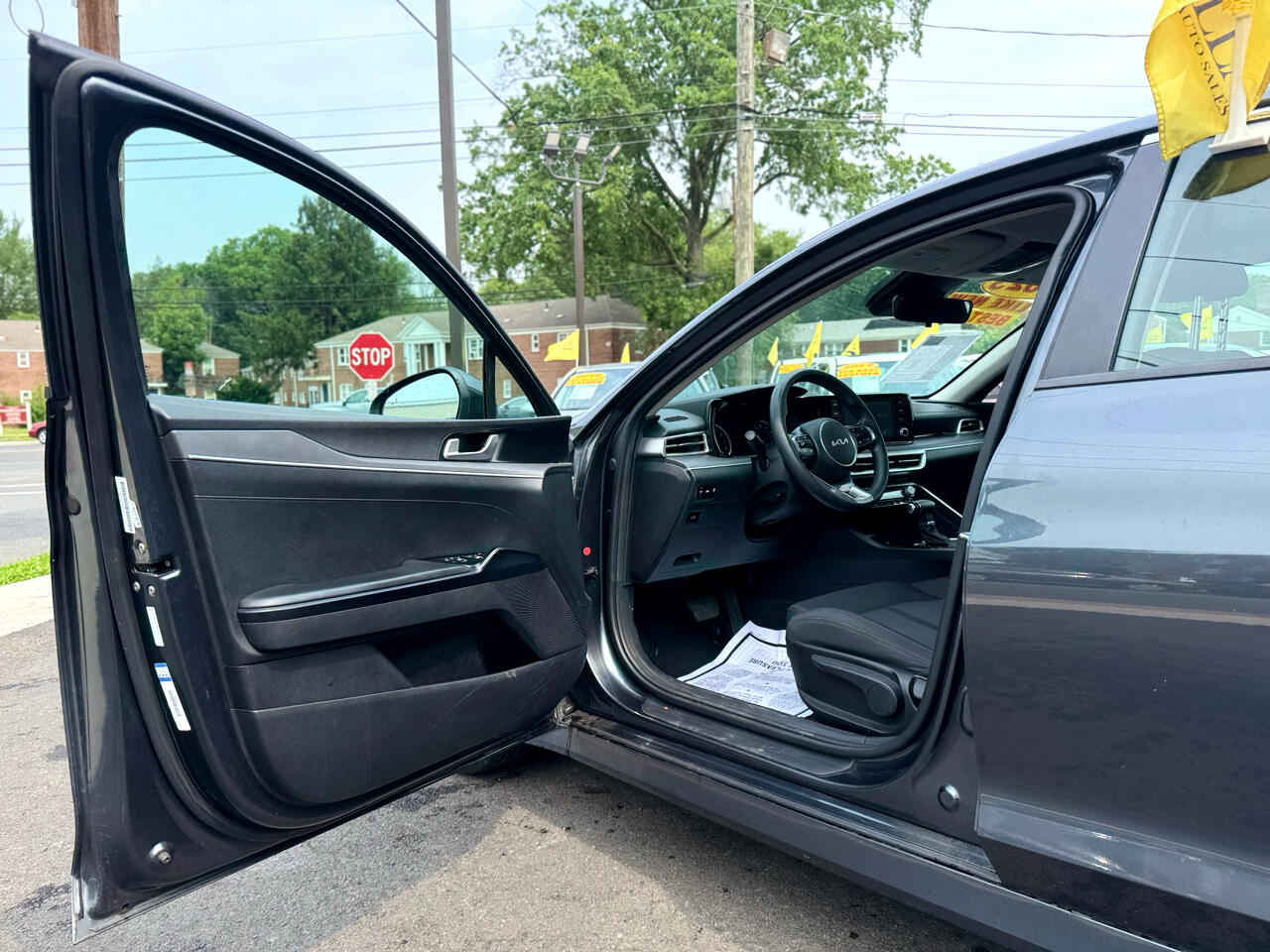 Vehicle image 15 of 30