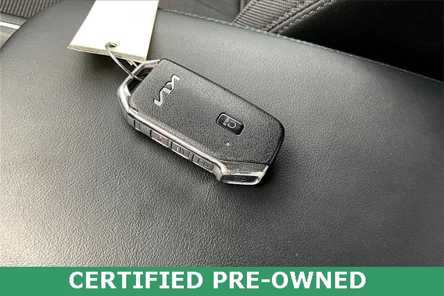 Vehicle image 12 of 30