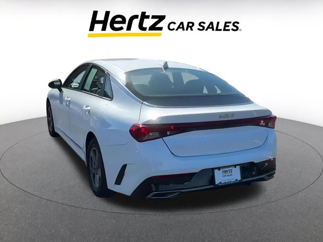 Vehicle image 8 of 42