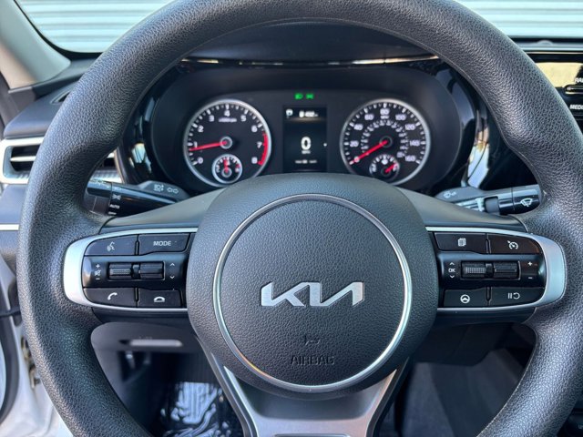 Vehicle image 24 of 42