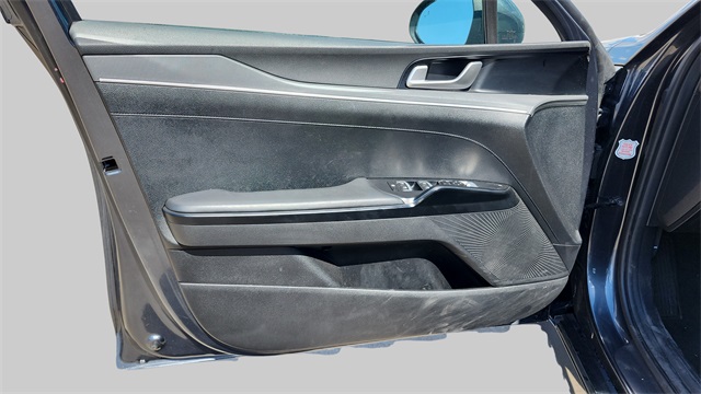 2023 Kia K5 LXS Image 24 of 35