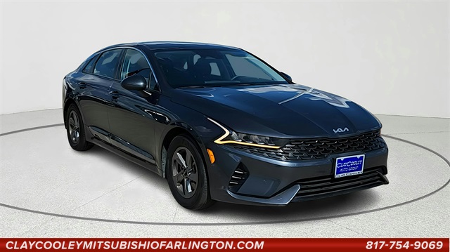 2023 Kia K5 LXS Image 3 of 35