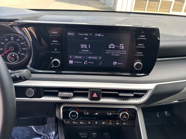 2023 Kia K5 LXS Image 16 of 20