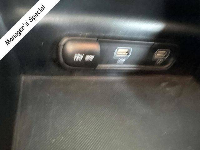 Vehicle image 28 of 32