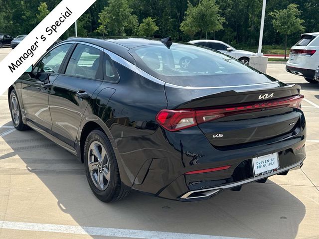 Vehicle image 6 of 32