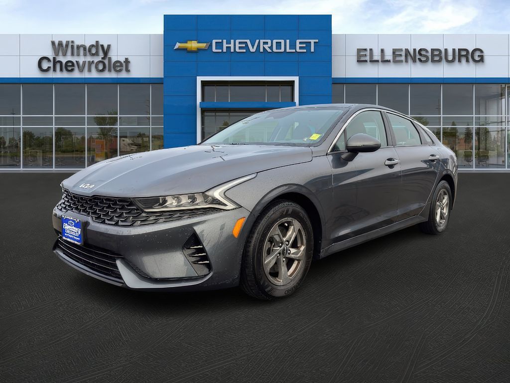 2023 Kia K5 LXS Image 1 of 32