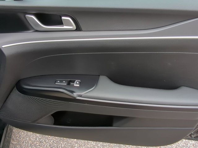 Vehicle image 44 of 58