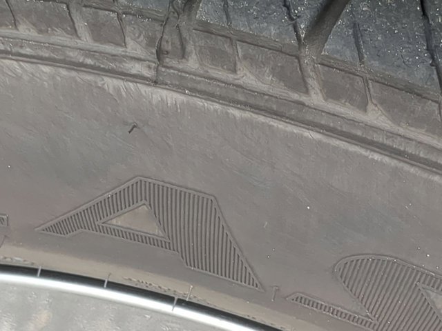 Vehicle image 18 of 58