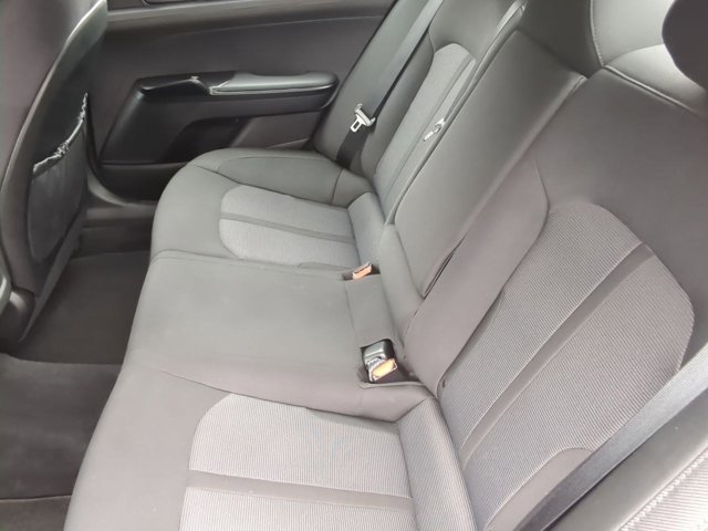 Vehicle image 37 of 58