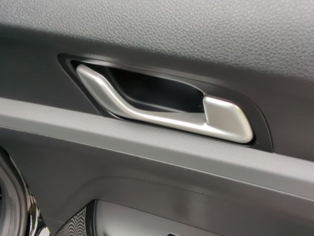 Vehicle image 41 of 58