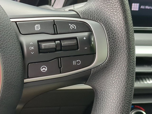 Vehicle image 27 of 58
