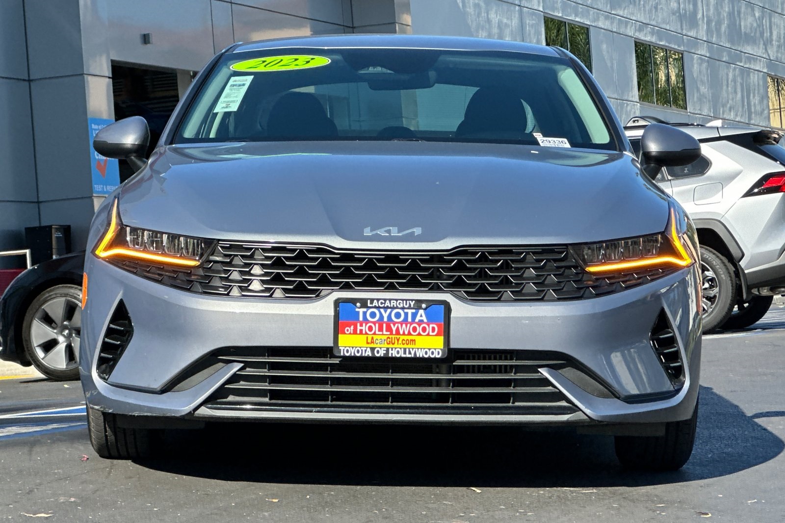 Vehicle image 2 of 32
