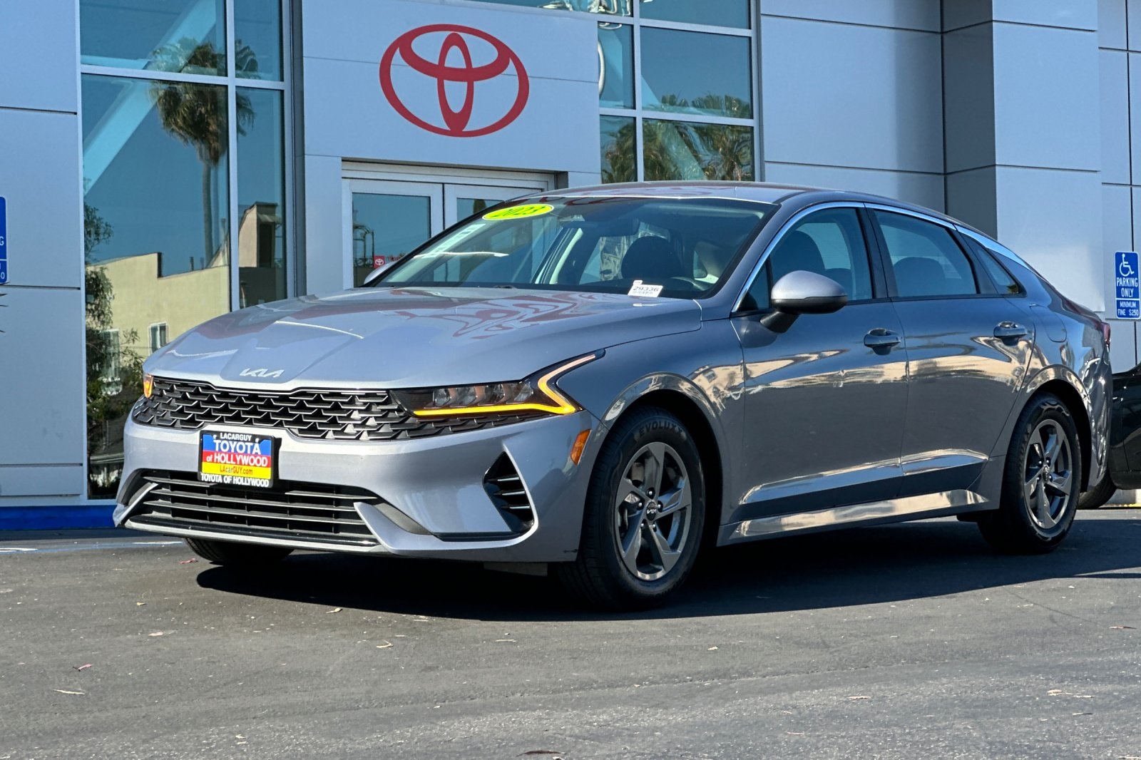 Vehicle image 1 of 32