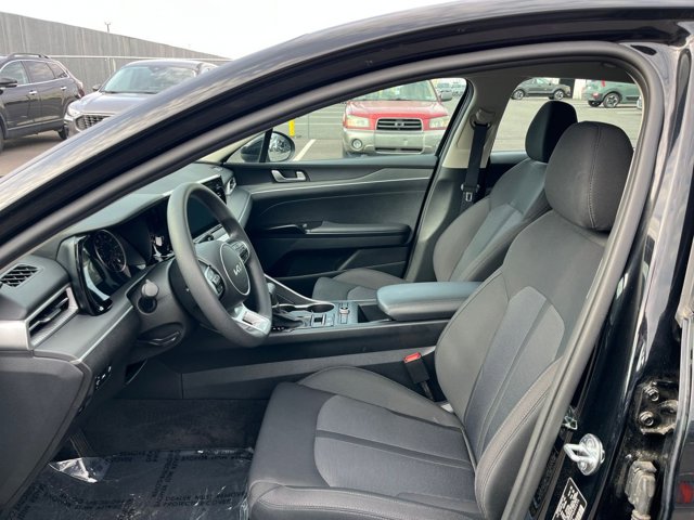 Vehicle image 23 of 42