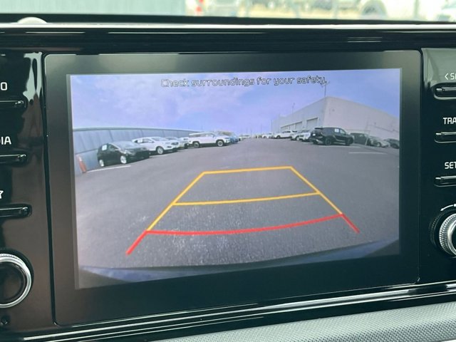 Vehicle image 16 of 42