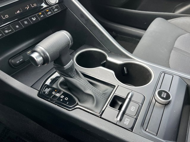 Vehicle image 37 of 42