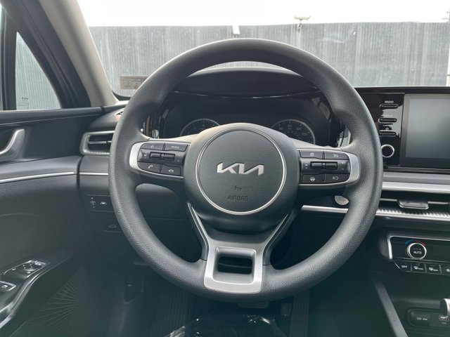Vehicle image 24 of 42