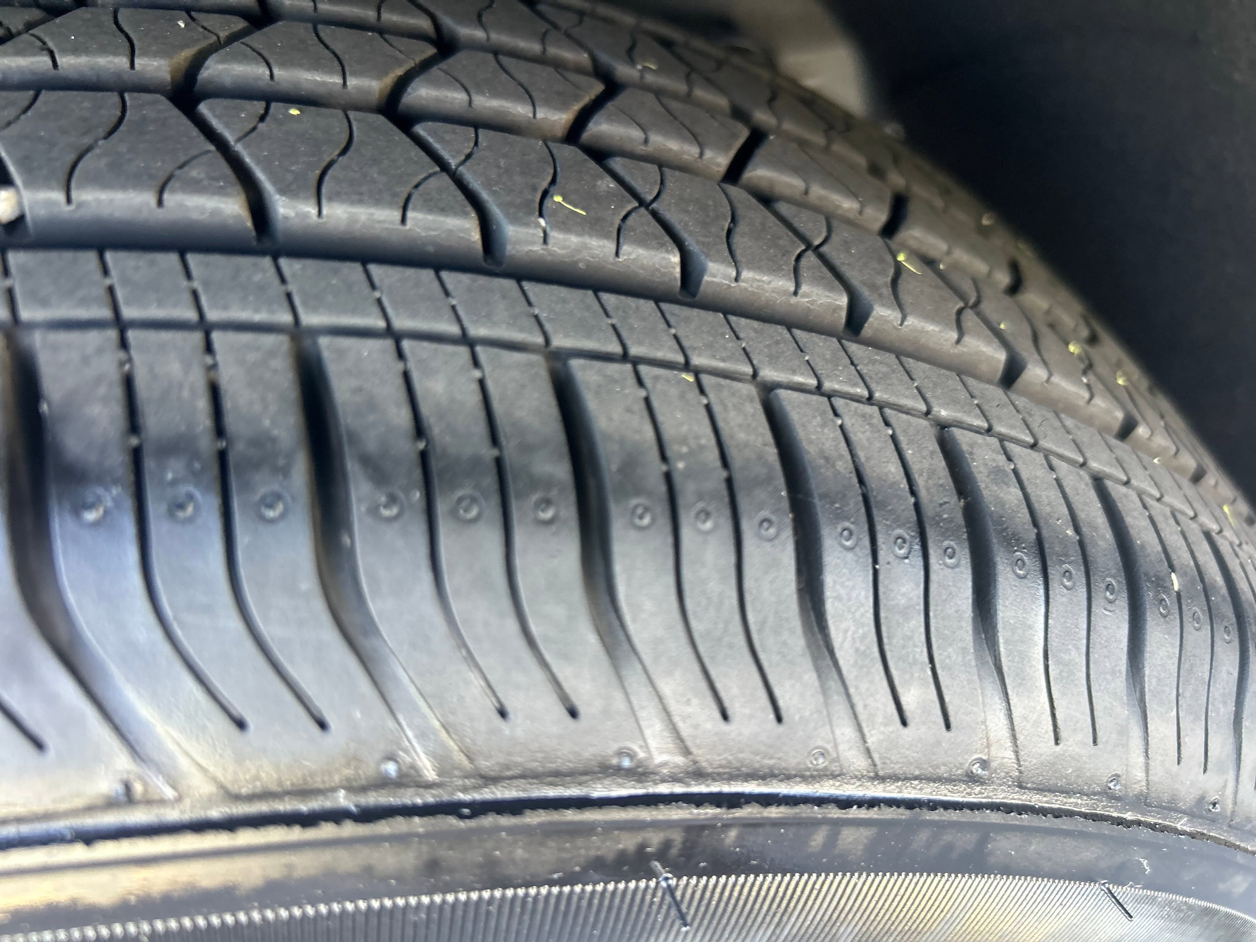 Vehicle image 7 of 16