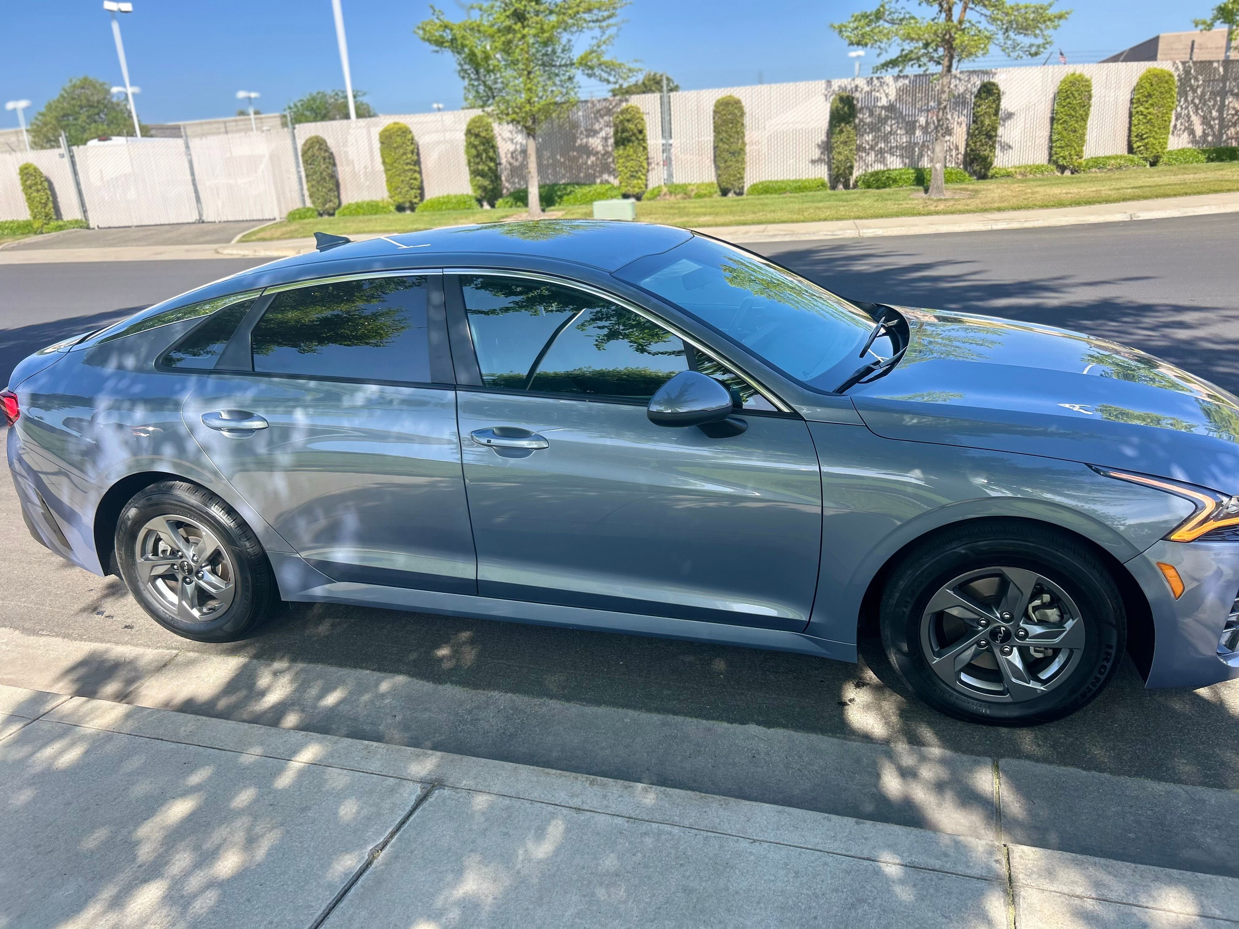 Vehicle image 3 of 16