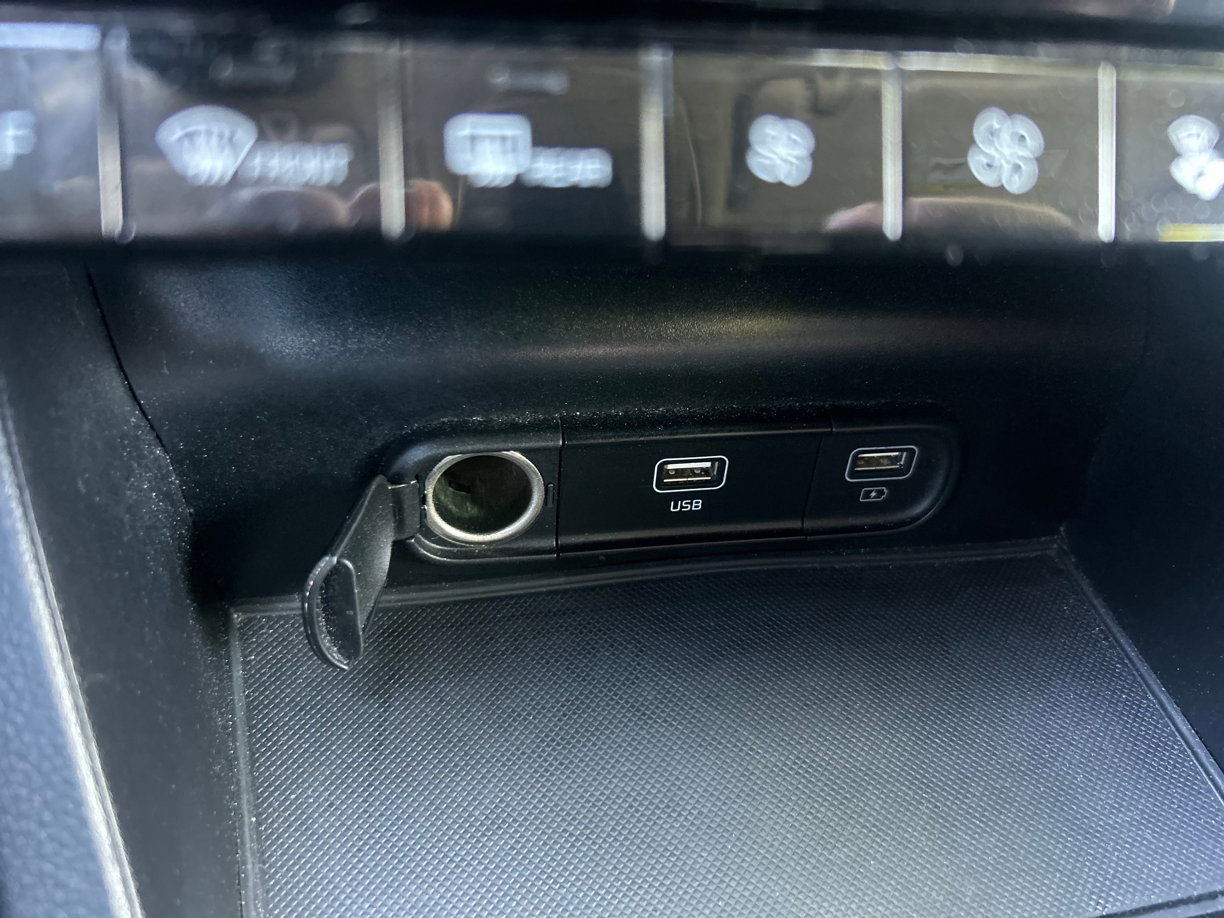 Vehicle image 10 of 16