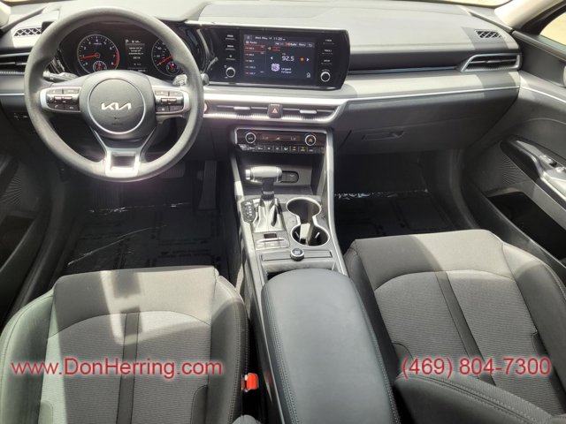 Vehicle image 16 of 32
